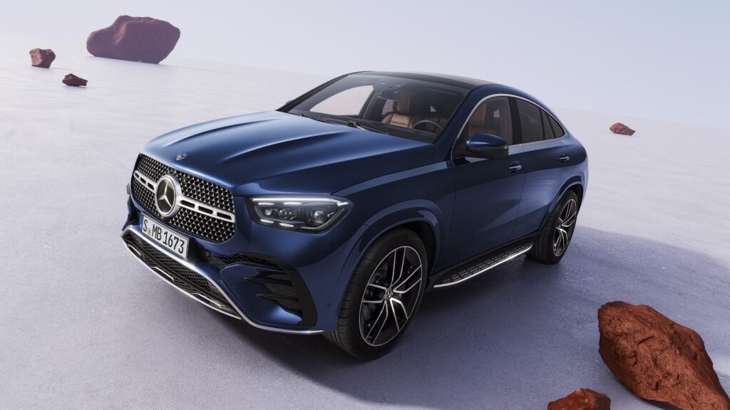 Blue GLE coupe used by social media copywriter